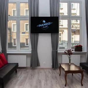 https://hostel-mango.poznan-hotels.com