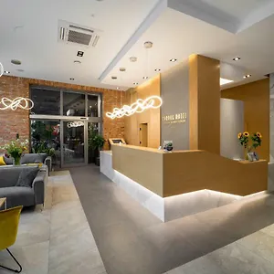 https://korona-hotel-market-square-wroclaw.hotelswroclaw.com
